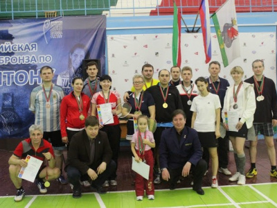 Чемпионат РТ по бадминтону среди ветеранов