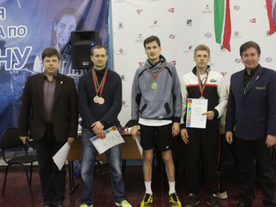 Чемпионат РТ по бадминтону среди ветеранов