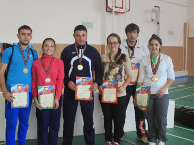 Соревнования по бадминтону в рамках сельской спартакиад...